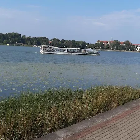 Przystań Parking Ogródek Blisko Jeziora I Mariny Dla Jachtów Apartamento *