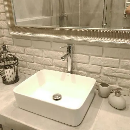 Апартаменты Przystan Parking Ogrodek Blisko Jeziora I Mariny Dla Jachtow Оструда