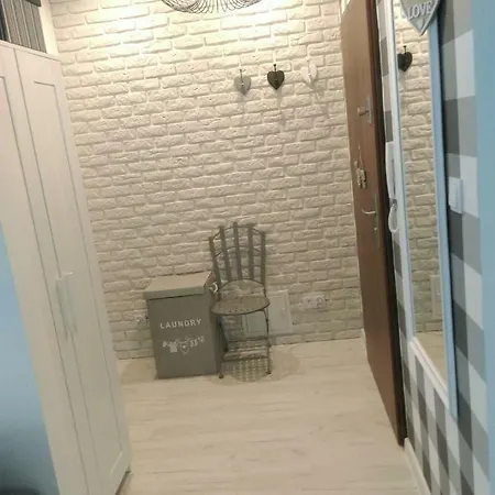 Апартаменты Przystan Parking Ogrodek Blisko Jeziora I Mariny Dla Jachtow Оструда