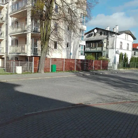 Przystań Parking Ogródek Blisko Jeziora I Mariny Dla Jachtów Apartamento Ostróda