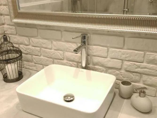 Apartment Przystan Parking Ogrodek Blisko Jeziora I Mariny Dla Jachtow Ostroda