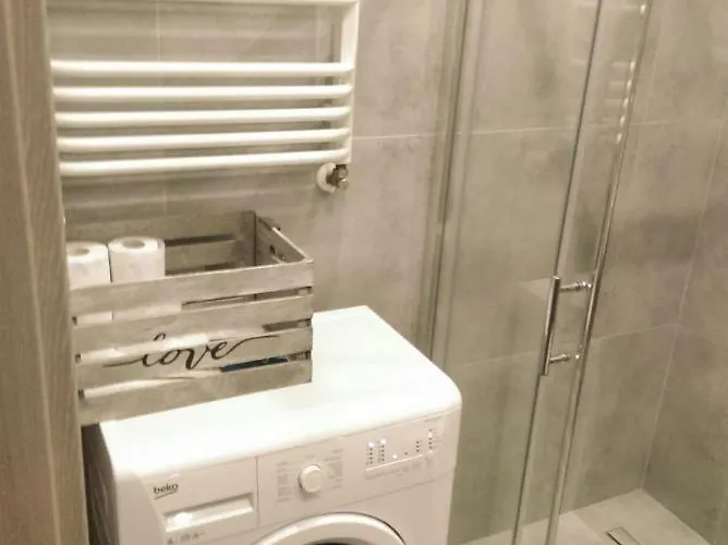 Przystan Parking Ogrodek Blisko Jeziora I Mariny Dla Jachtow Apartment *