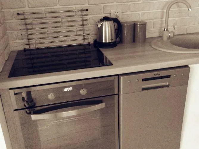 Przystan Parking Ogrodek Blisko Jeziora I Mariny Dla Jachtow Apartment *