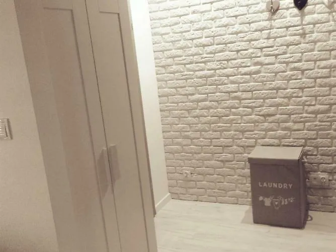 Przystan Parking Ogrodek Blisko Jeziora I Mariny Dla Jachtow Apartment Ostroda