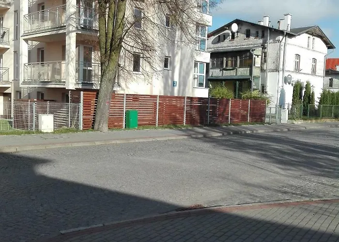Przystan Parking Ogrodek Blisko Jeziora I Mariny Dla Jachtow Apartment Ostroda